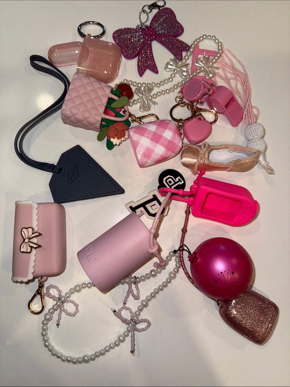 Keychain Misc Set Bundle - Picture 17 of 17